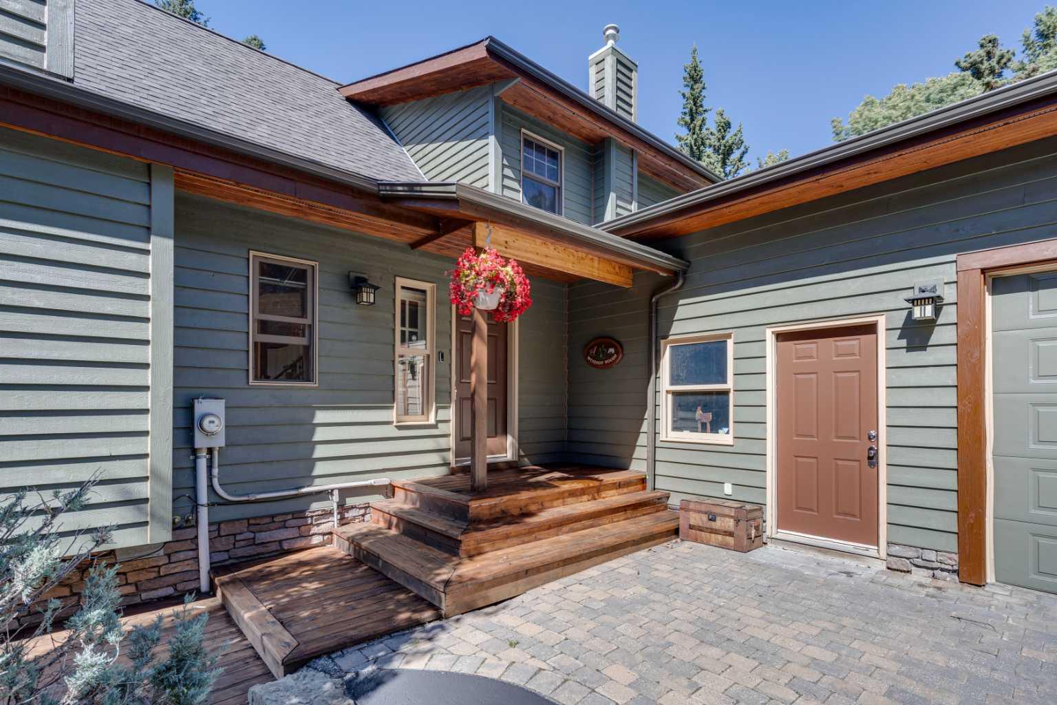 118 Mountain Lion Drive