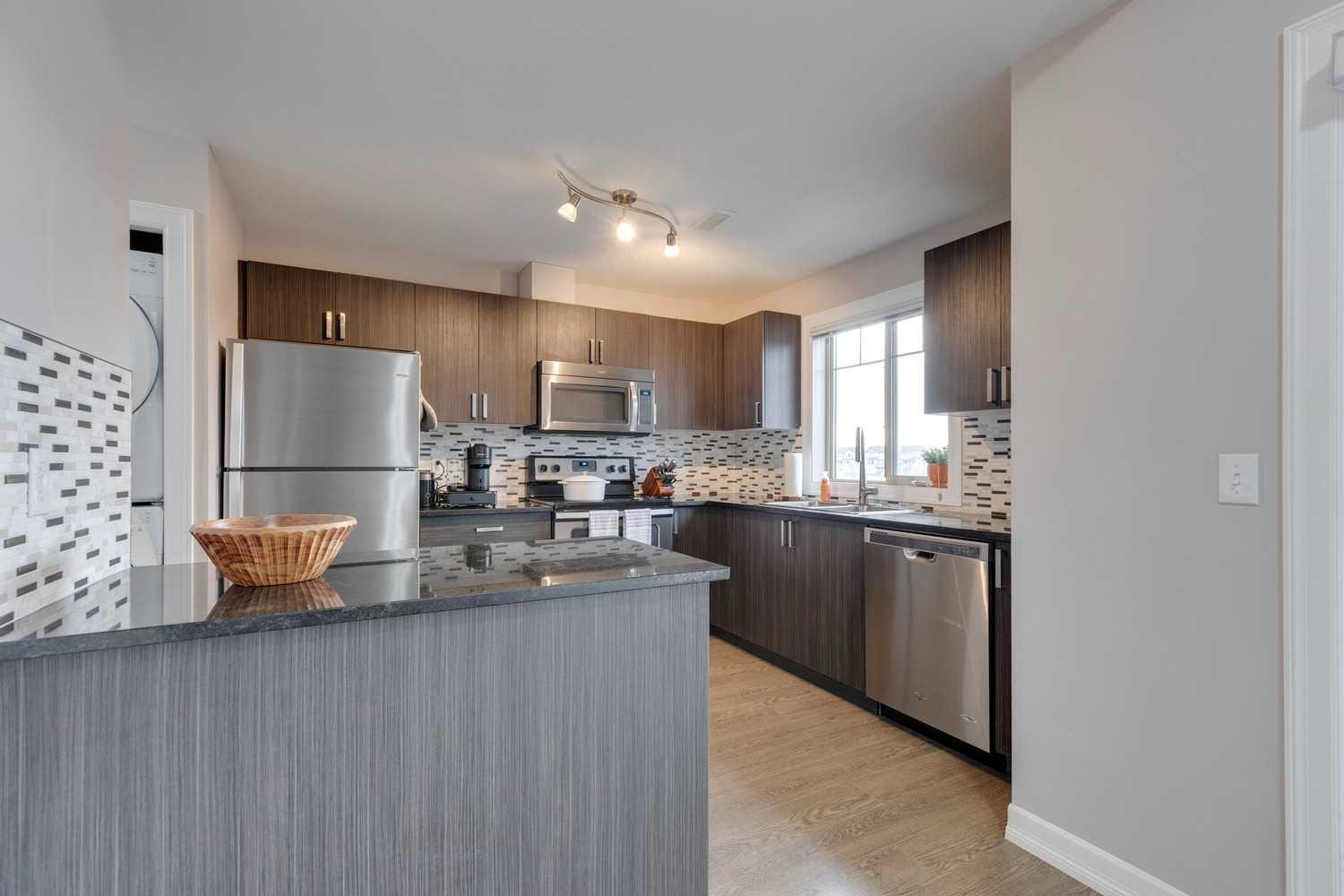 121 Copperpond Common SE 1404