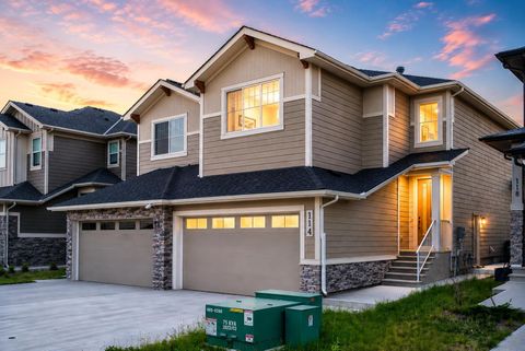 Photo of 114 southshore Court, Chestermere, AB T1X 2S2 (MLS # A2316894)