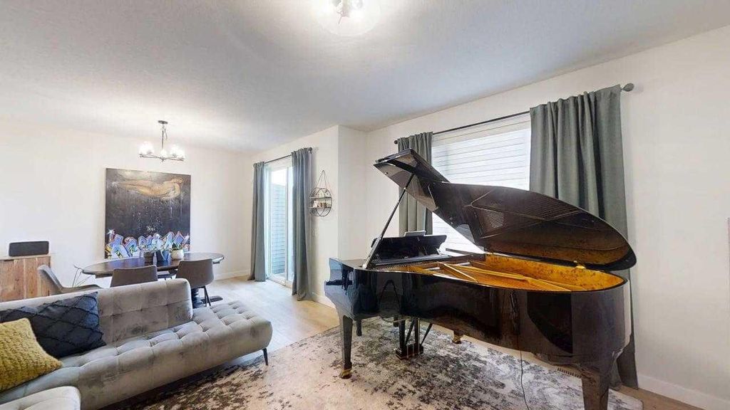 Photo of 28 Aster Link, Okotoks, AB T1S 5Y1 (MLS # A2296225)