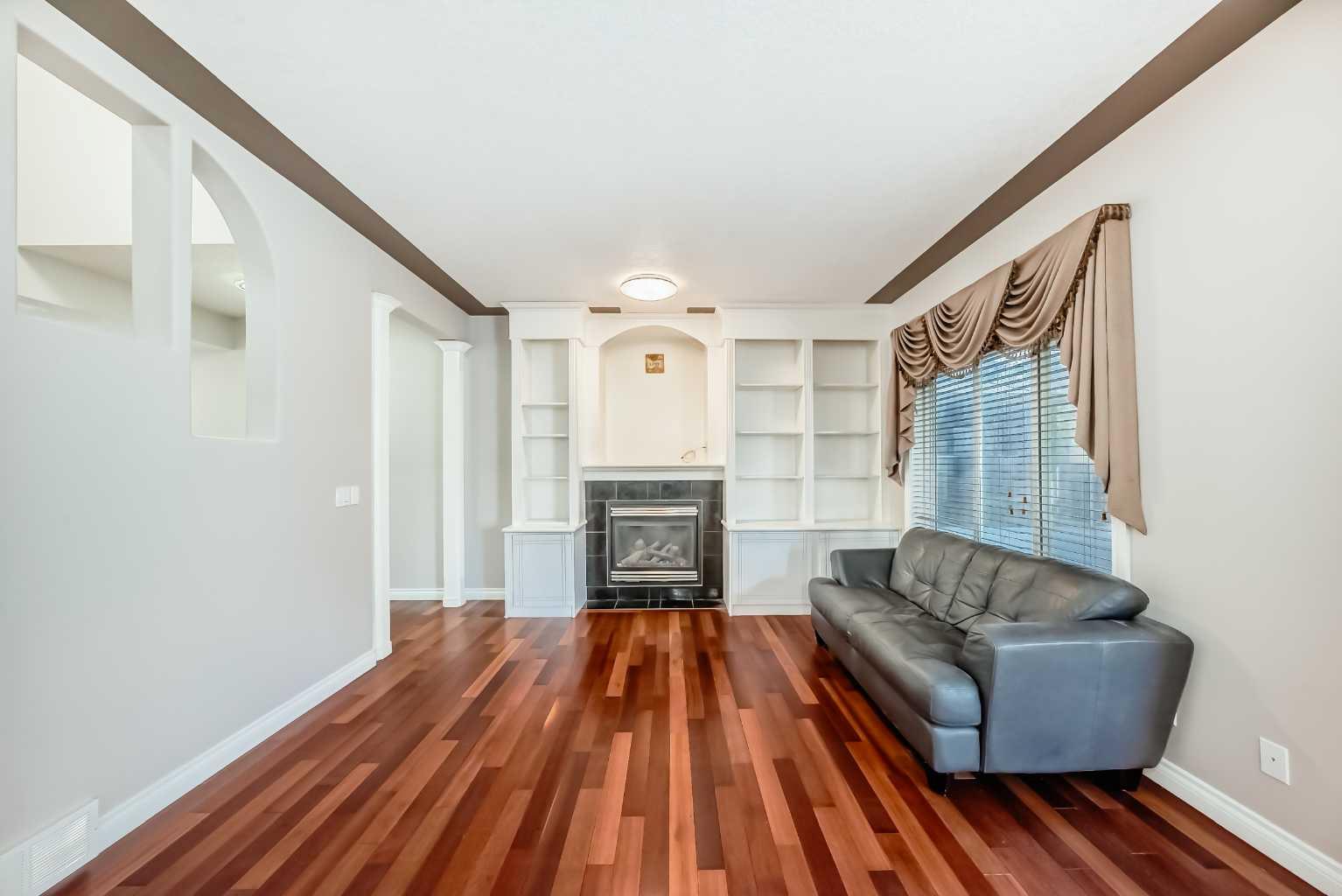 87 Sherwood Circle NW