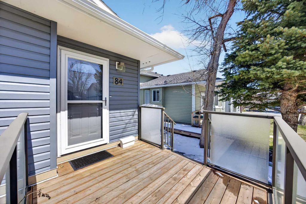 Photo of 84 Macewan Glen Way NW, Calgary, AB T2K 2G7 (MLS # A2307010)