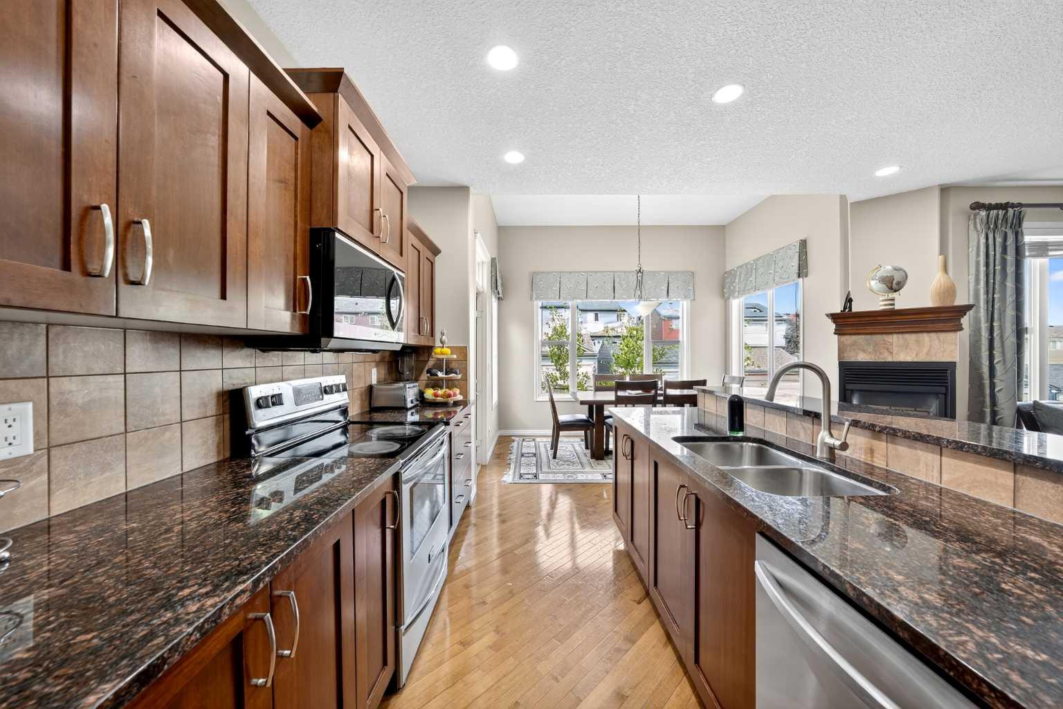 64 Panatella Manor NW