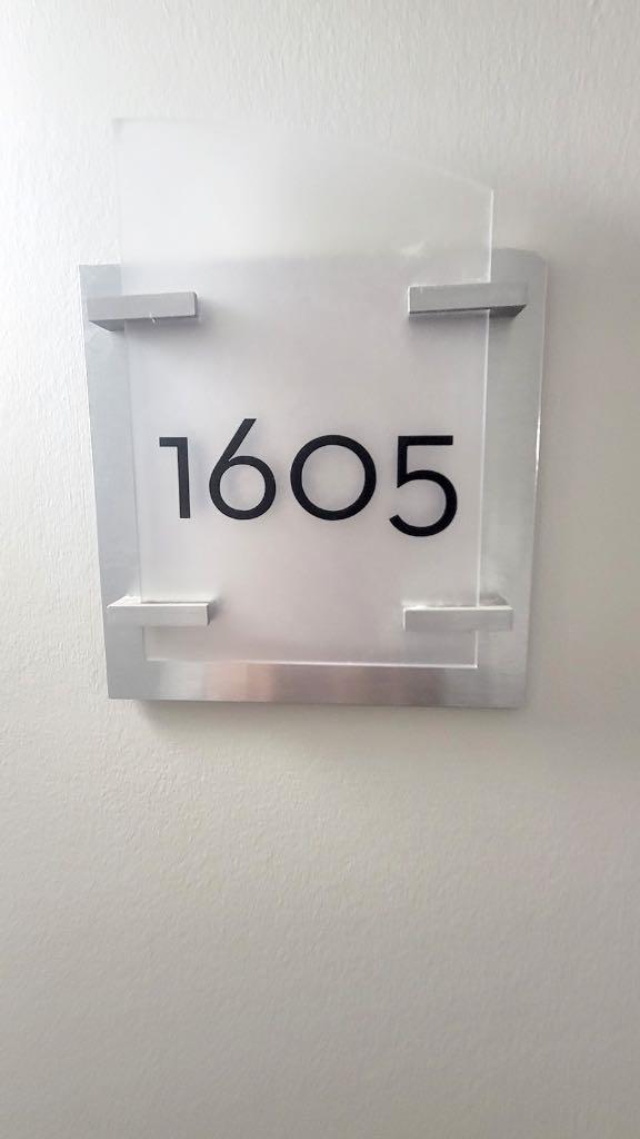 211 13 Avenue SE 1605