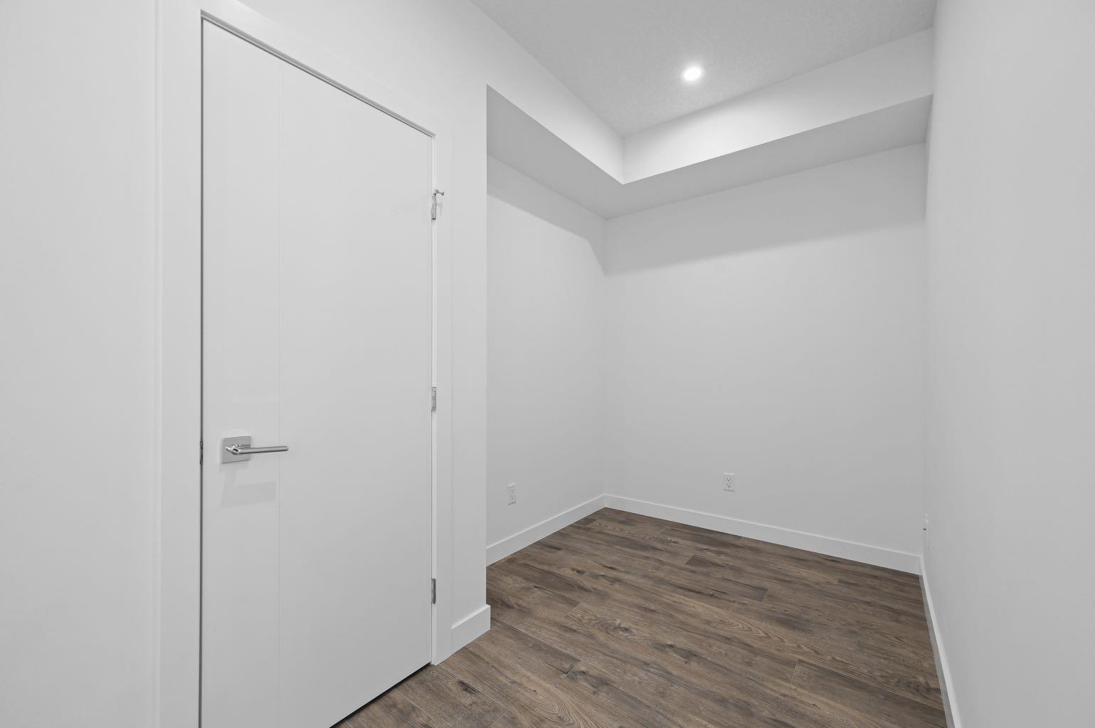 8370 Broadcast Avenue SW 204