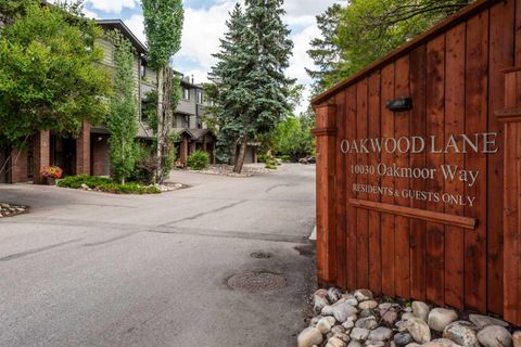 10030 Oakmoor Way SW 2 Calgary AB T2V 4S8