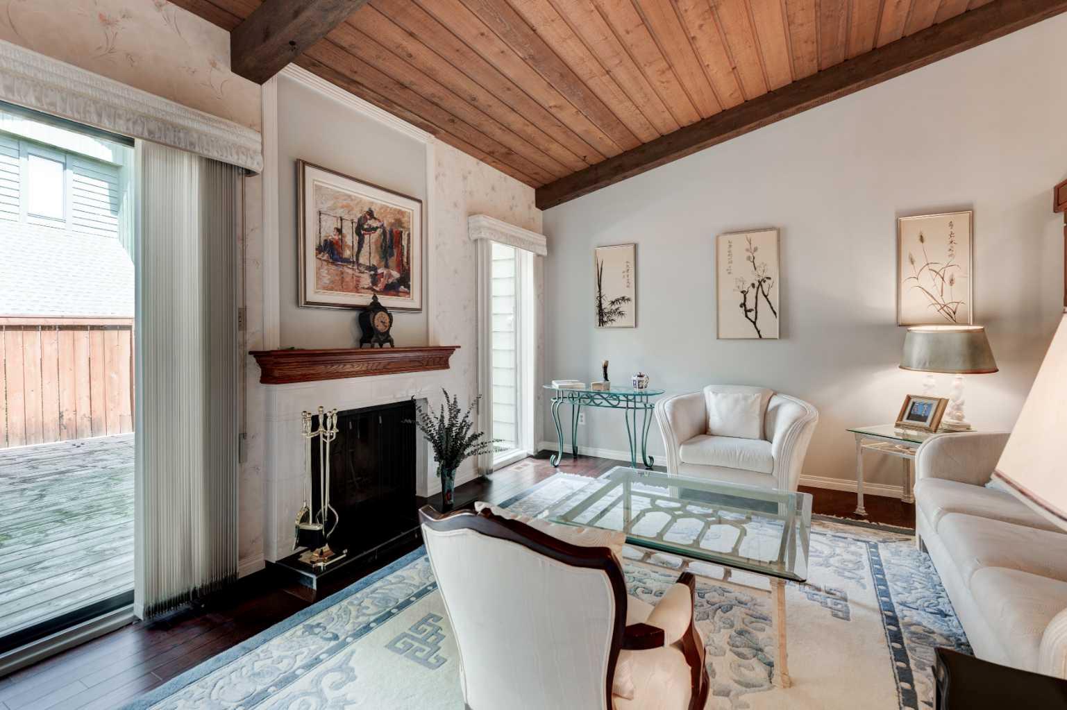 10030 Oakmoor Way SW 2