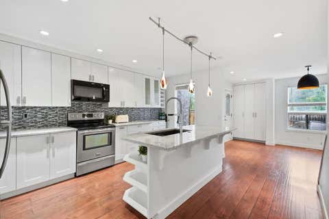 Photo of 6507 Huntsbay Road NW, Calgary, AB T2R 5R3 (MLS # A2338280)