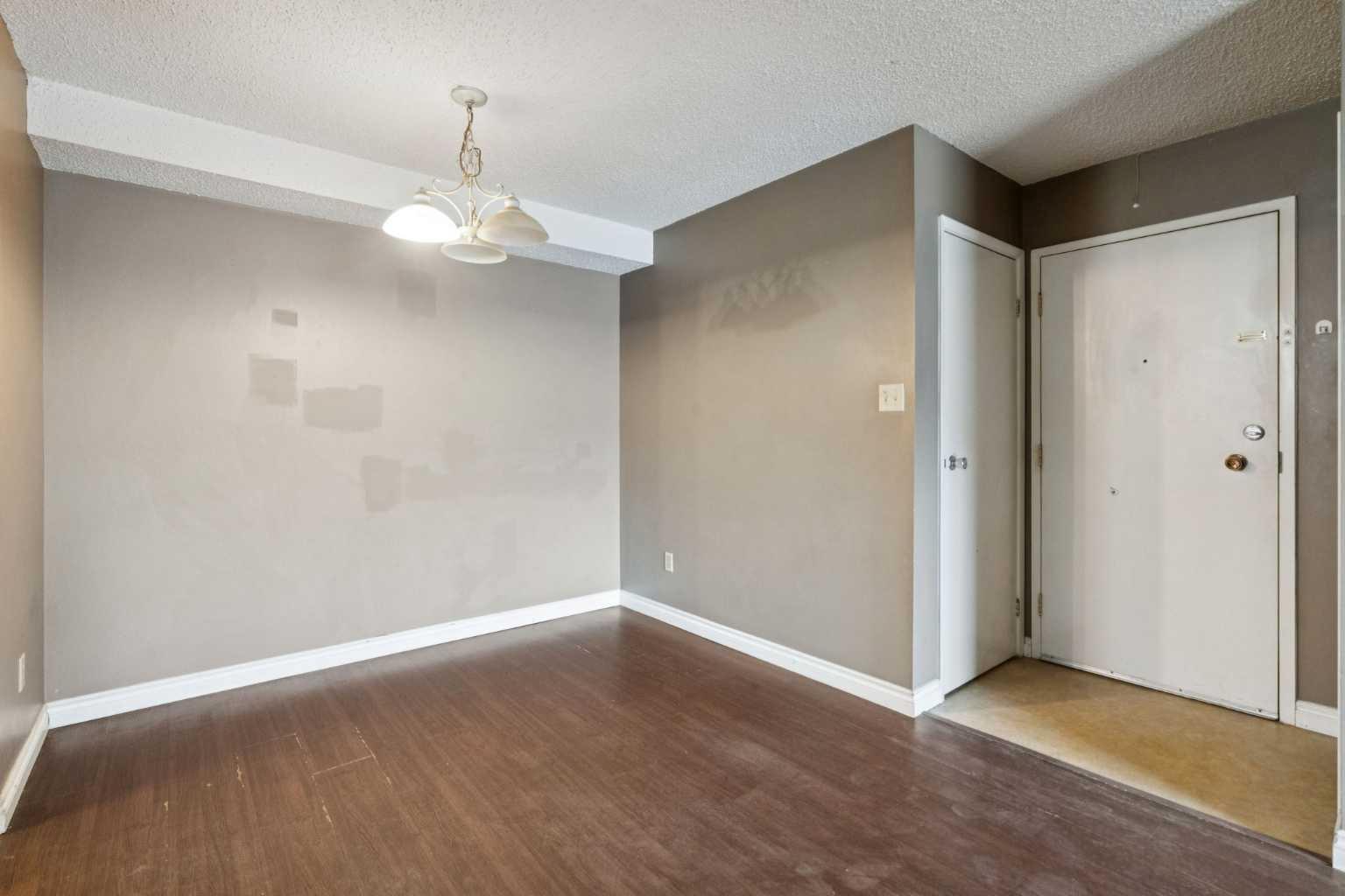 315 Southampton Drive SW 5111