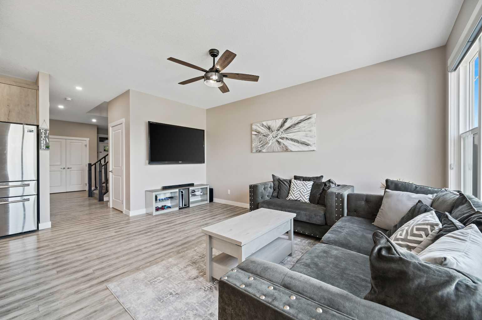 13 Cranbrook Cove SE