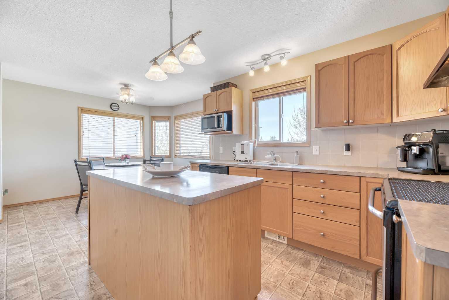 480 Highland Close
