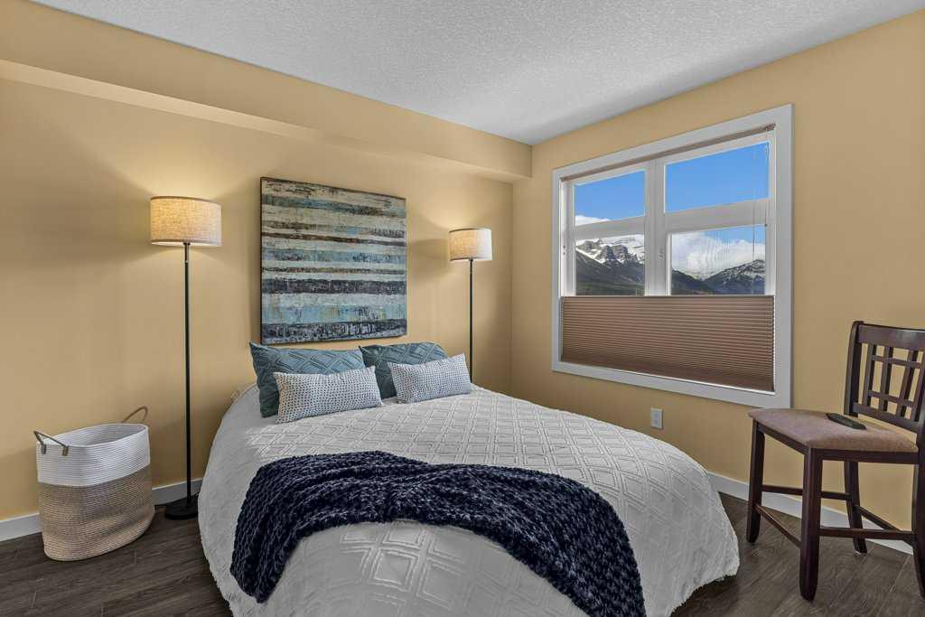 160 Kananaskis Way 406
