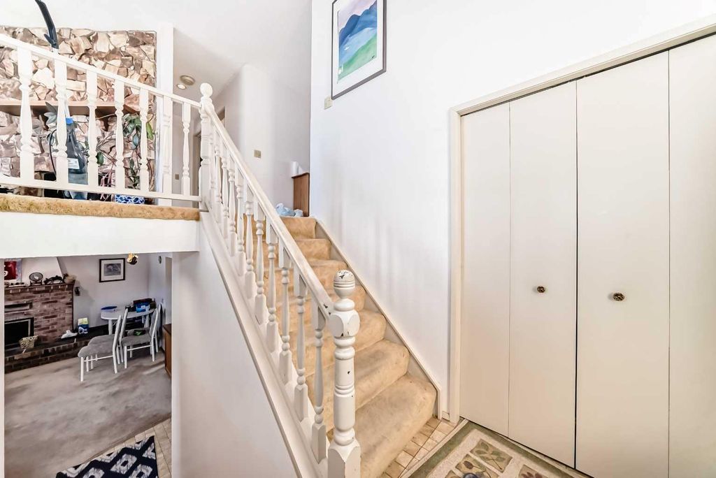 Photo of 224 Berwick Way NW, Calgary, AB T3K 1C1 (MLS # A2292488)