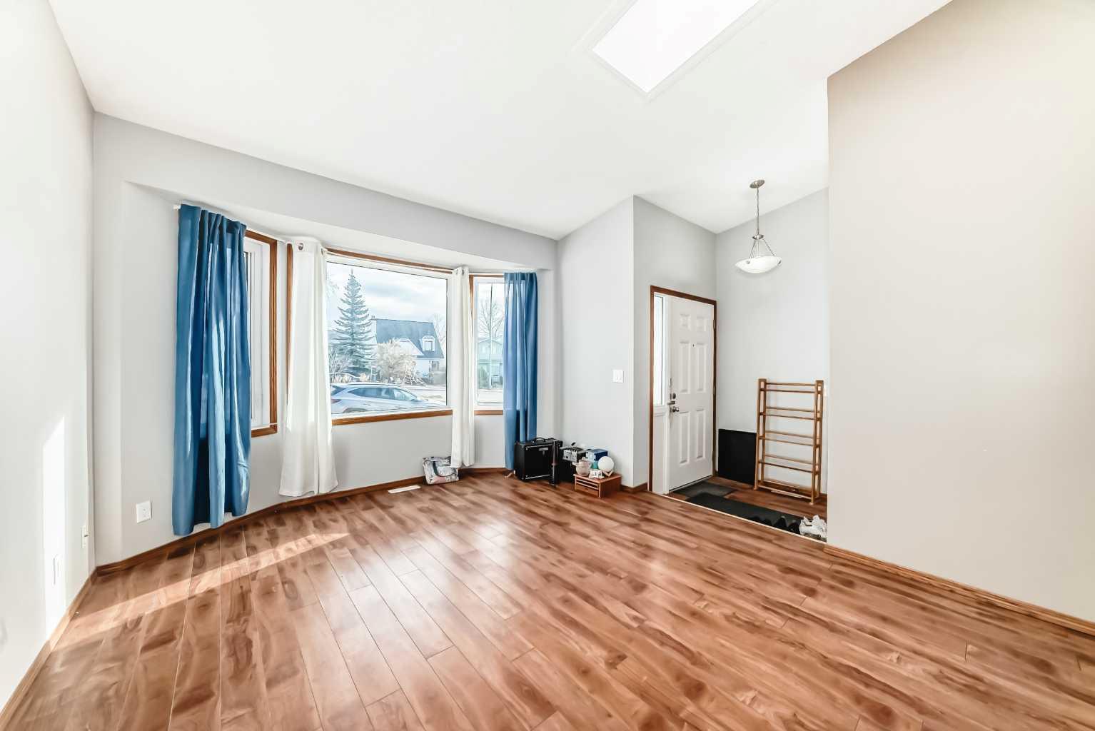 179 Hawkwood Boulevard NW