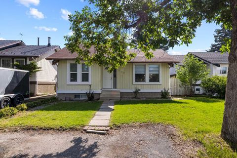 132 Whitehill Place NE Calgary AB T1Y 3G4