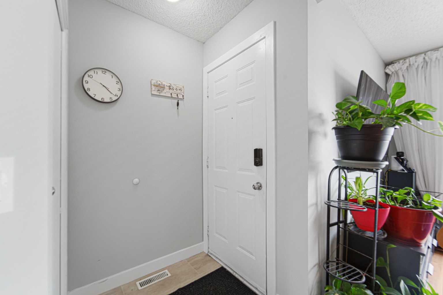 78 Martinview Crescent NE