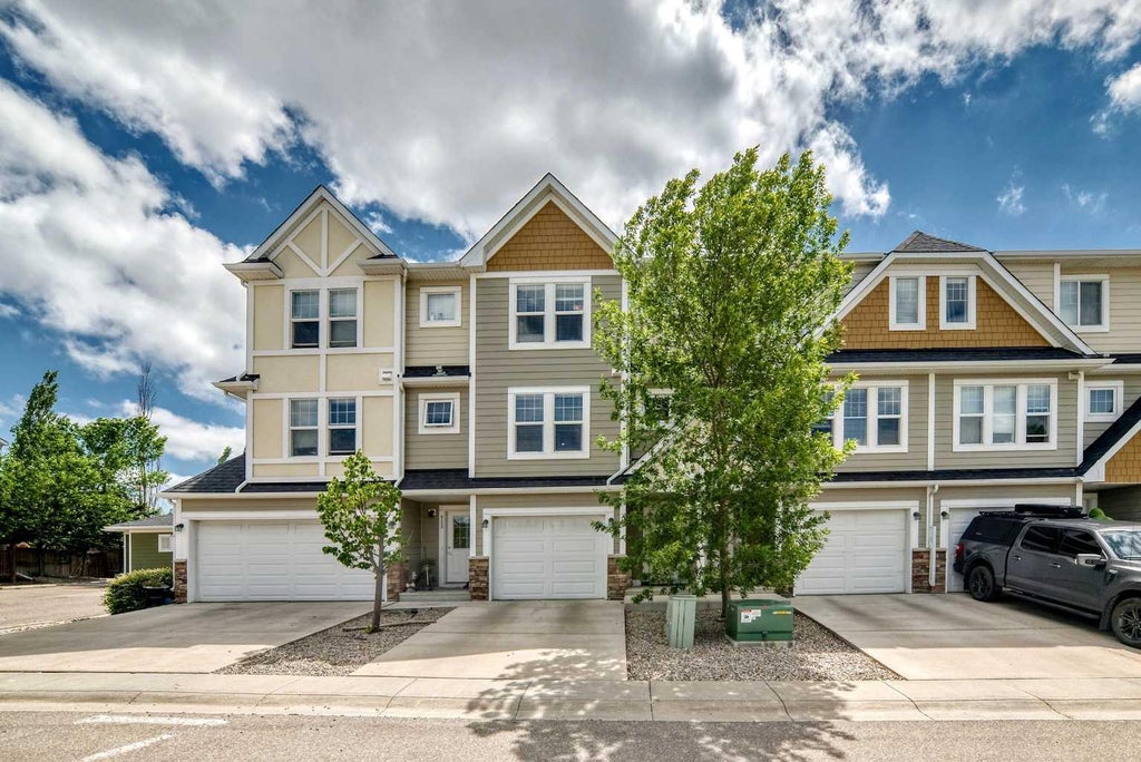 Photo of 711 Auburn Bay Circle SE, Calgary, AB T3M 2A3 (MLS # A2352496)