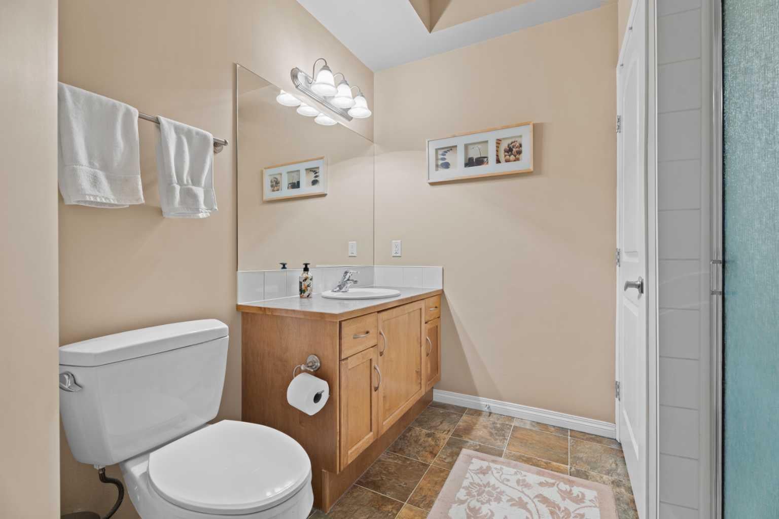 43 Sunrise Loop SE 215