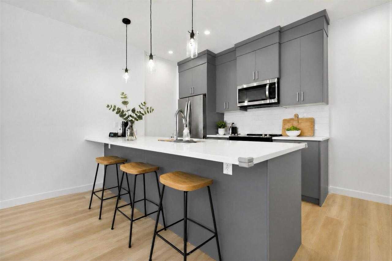 380 Seton Villas SE 283