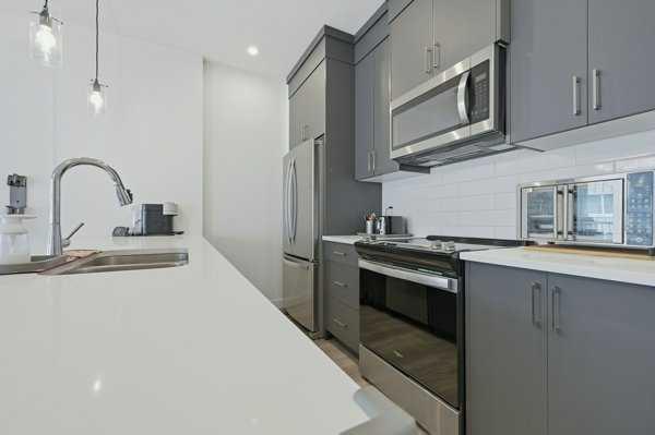 380 Seton Villas SE 283