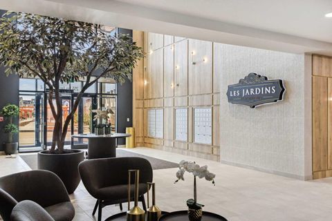 255 Les Jardins Park SE 426 Calgary AB T2C 5V3