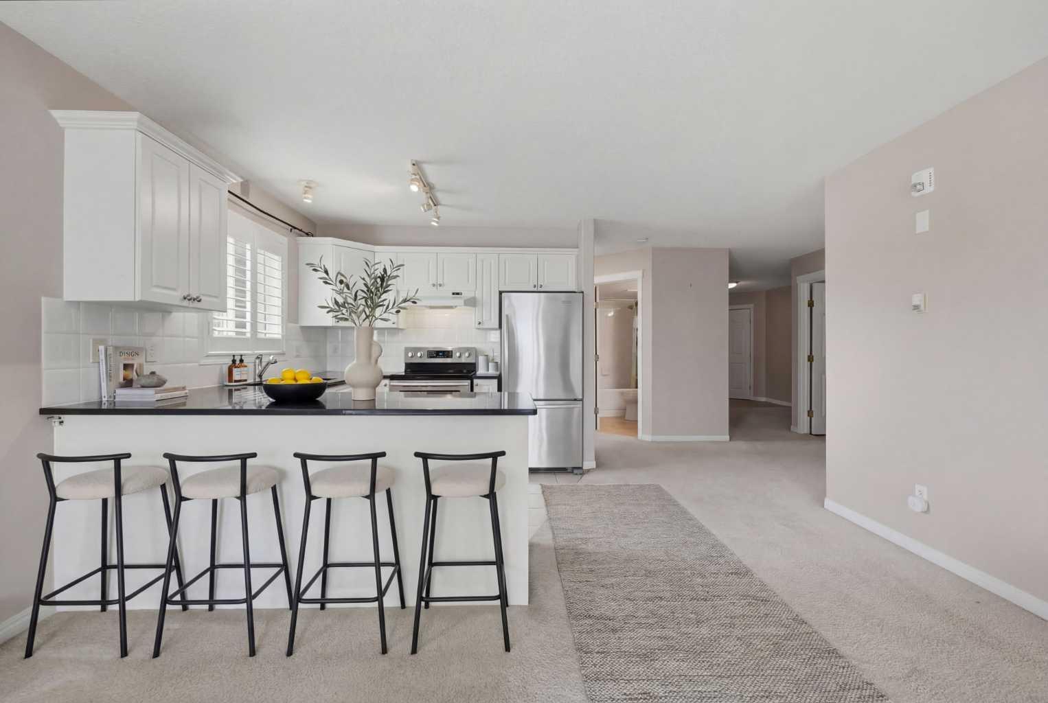 26 Country Hills View NW 203