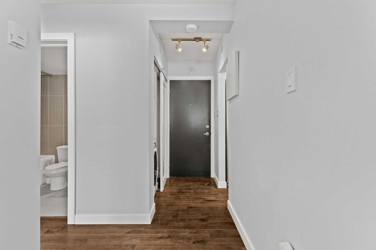 1904 10 Street SW 106