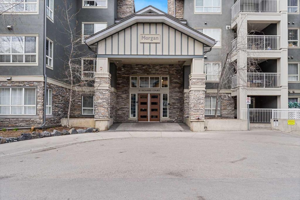 Photo of 35 Richard Court SW #113, Calgary, AB T3E 7N9 (MLS # A2272891)