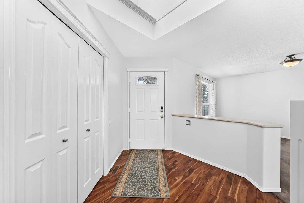 Photo of 186 Panamount Drive NW, Calgary, AB T3K 5M3 (MLS # A2351219)