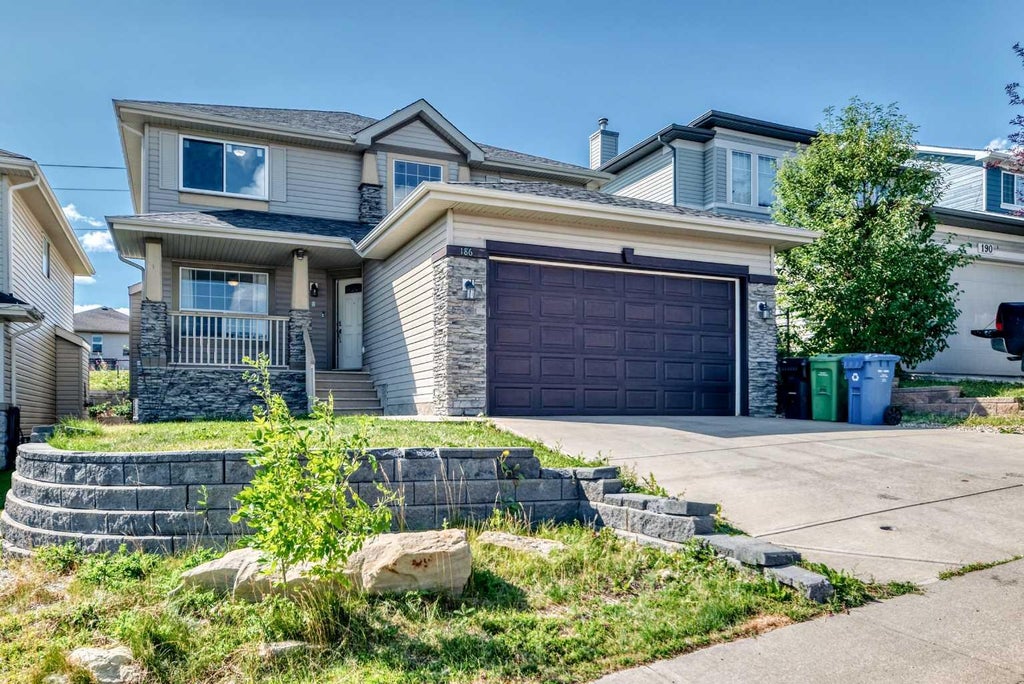 Photo of 186 Panamount Drive NW, Calgary, AB T3K 5M3 (MLS # A2351219)