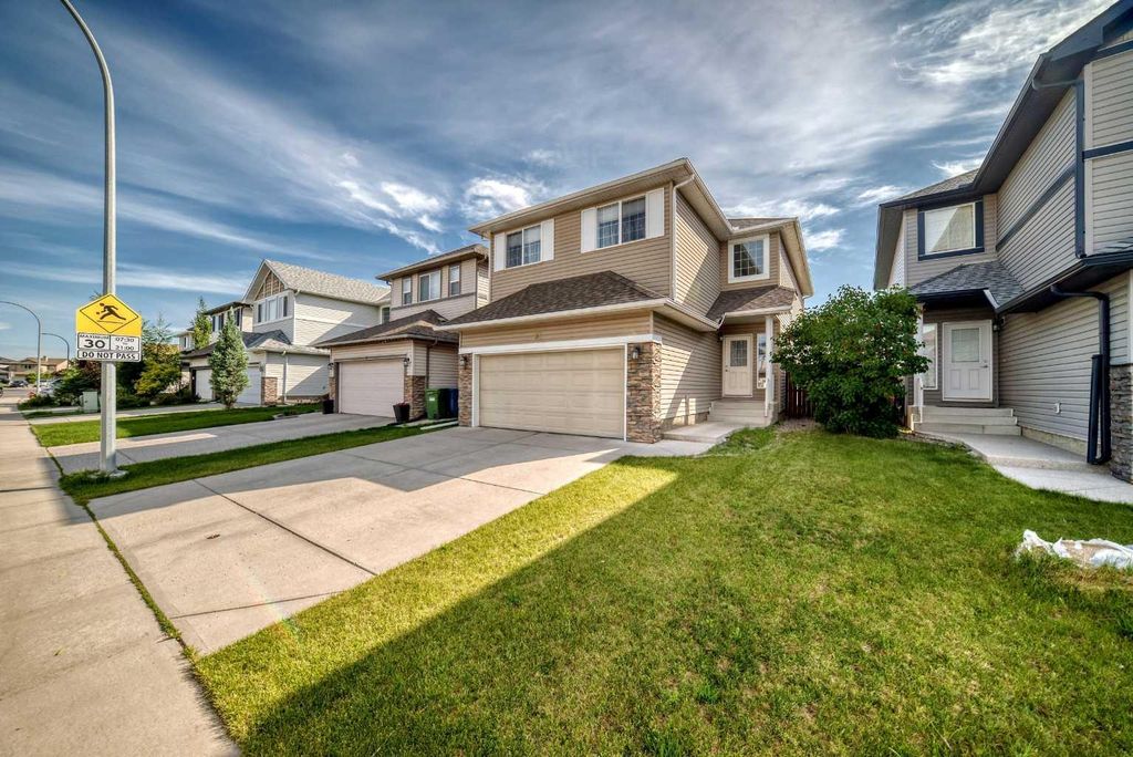 Photo of 38 Everwoods Link SW, Calgary, AB T2Y 5G5 (MLS # A2324331)