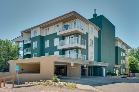 Photo of 3101 34 Avenue NW #403, Calgary, AB T2L 0Y2 (MLS # A2306038)