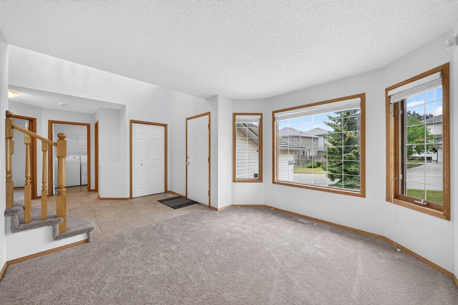 307 Edgeridge Gardens NW