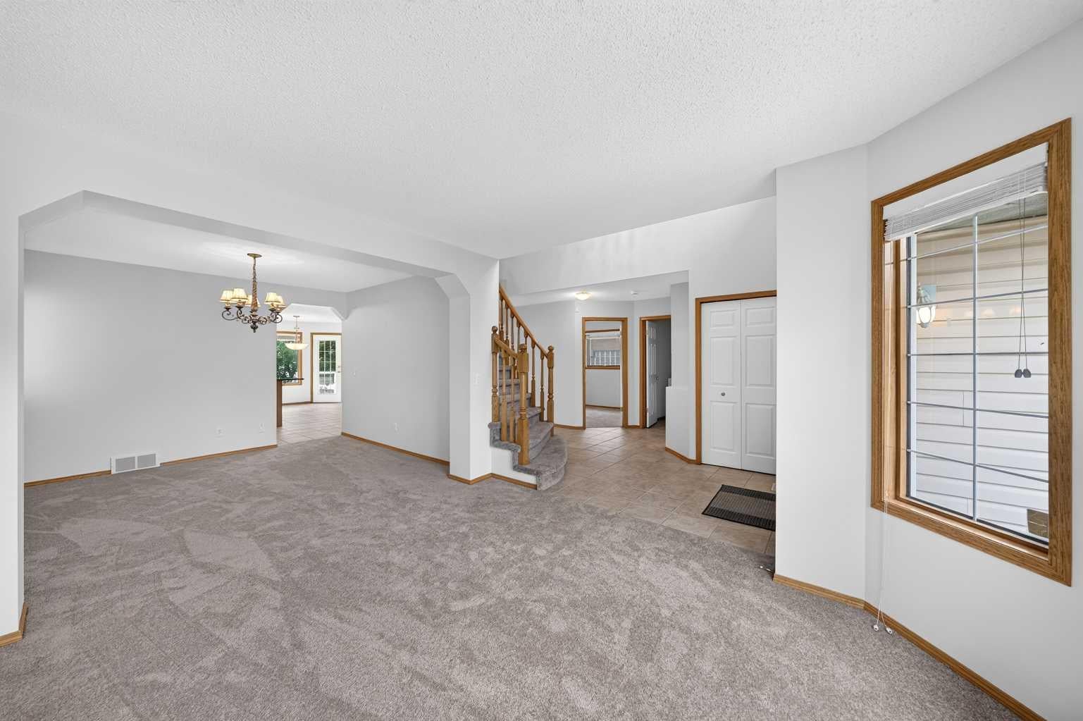 307 Edgeridge Gardens NW