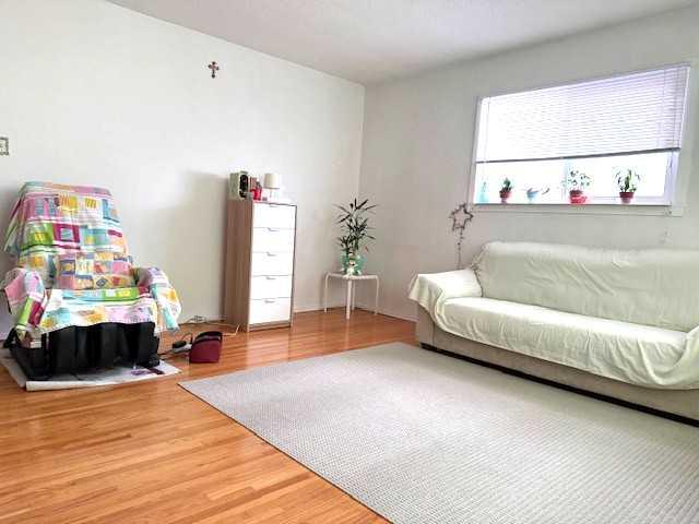 1436 Robson Crescent SE