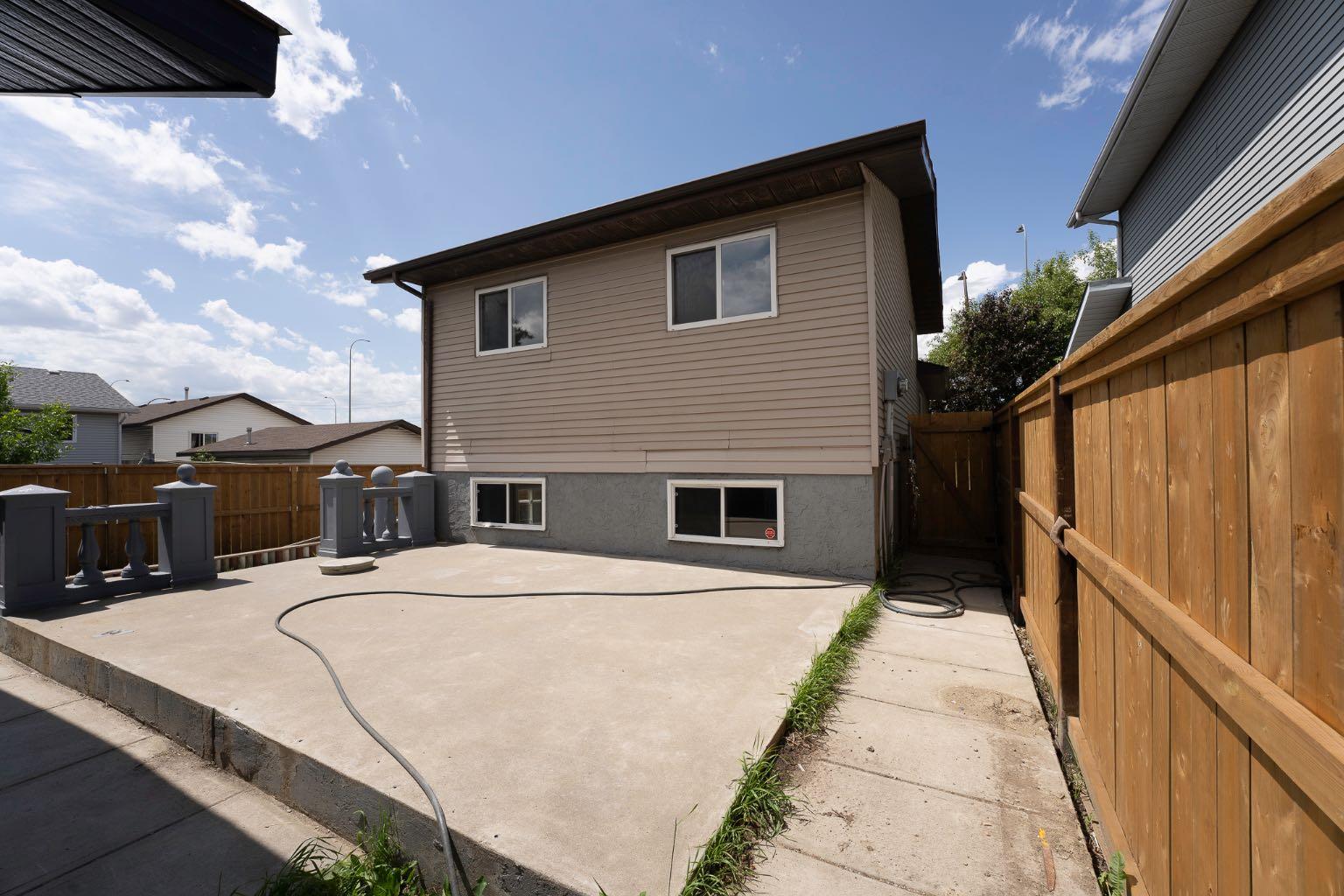 140 Whitworth Way