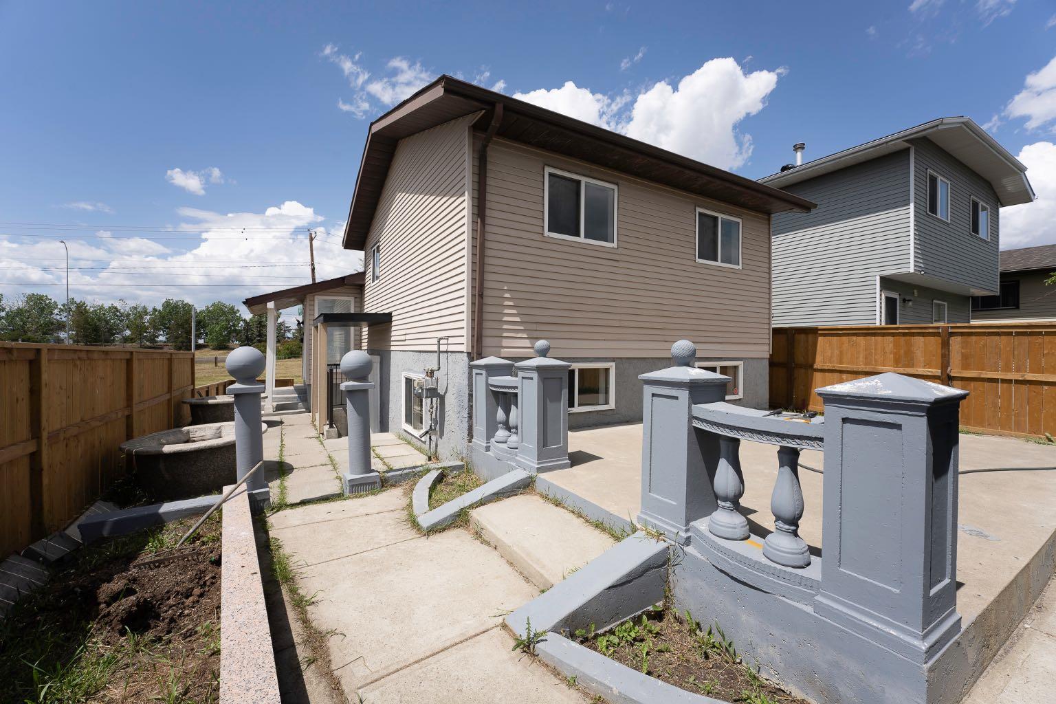 140 Whitworth Way