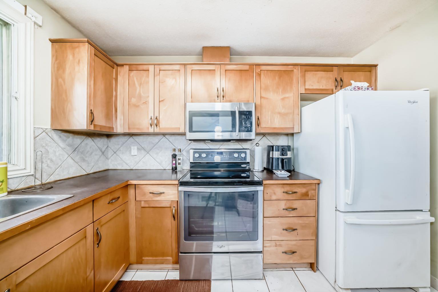 247 Bracewood Road SW