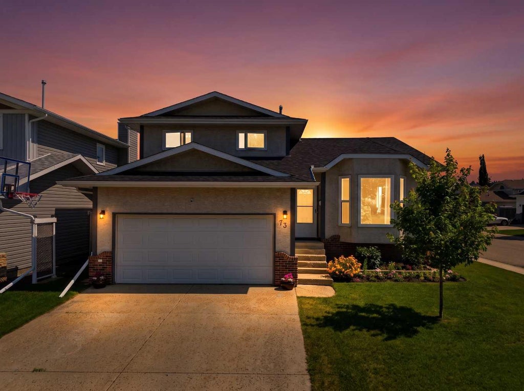 Photo of 73 Duncan Crescent, Red Deer, AB T4R 1W3 (MLS # A2331883)
