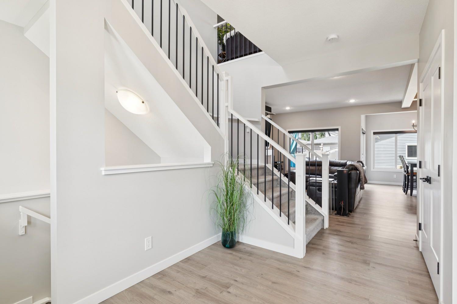 67 Coopersfield Park SW