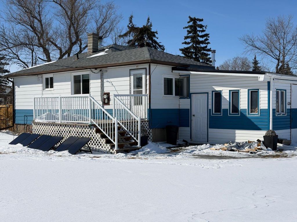 Photo of 125 2 Avenue E, Delia, AB T0J 0W0 (MLS # A2293568)