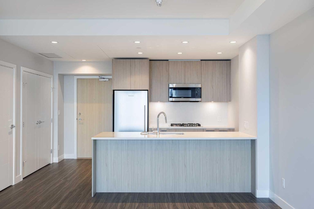 Photo of 530 3 St, Calgary, AB T2G 2L8 (MLS # A2339054)