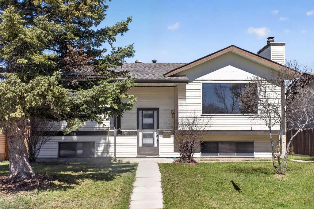 Photo of 900 Abbeydale Drive NE, Calgary, AB T2A 5Y1 (MLS # A2307433)