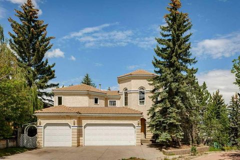 Photo of 20 Patterson Mews SW, Calgary, AB T3H 2C7 (MLS # A2315265)