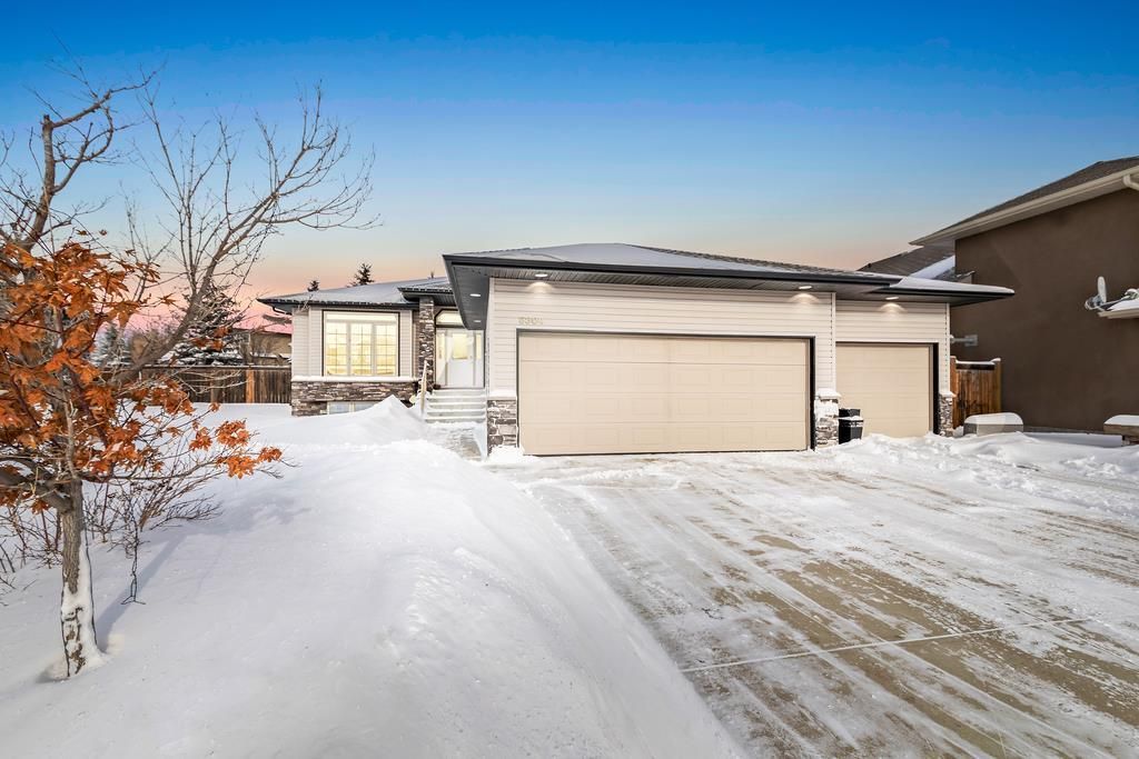 Photo of 5304 21 Street Close, Lloydminster, AB T9V 3G5 (MLS # A2287703)