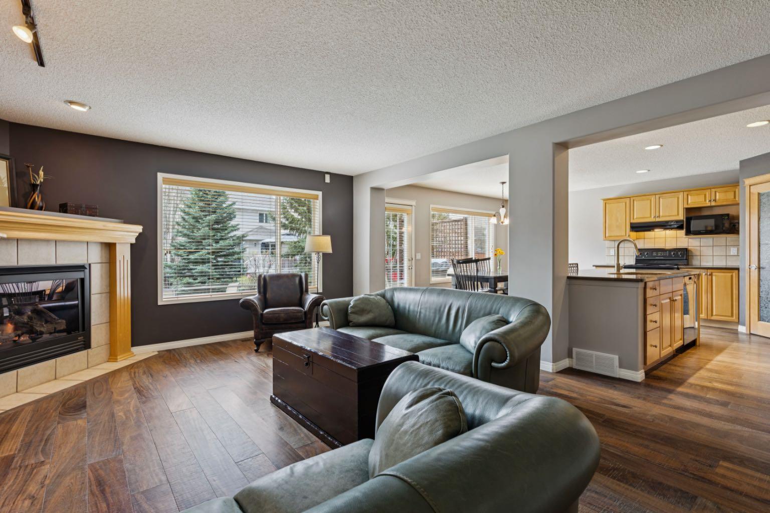65 Cougarstone Terrace SW