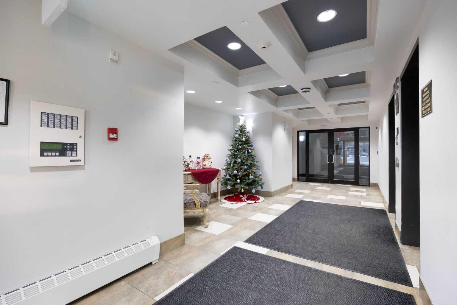 136C Sandpiper Road 214