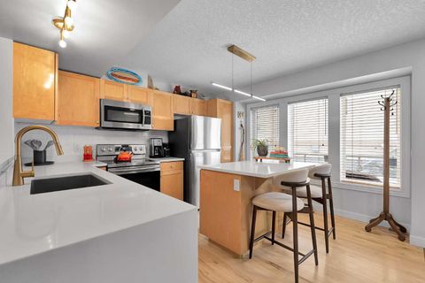 Photo of 40 Patina Terrace SW, Calgary, AB T3H 4M8 (MLS # A2310971)