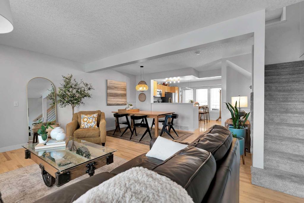 Photo of 40 Patina Terrace SW, Calgary, AB T3H 4M8 (MLS # A2310971)