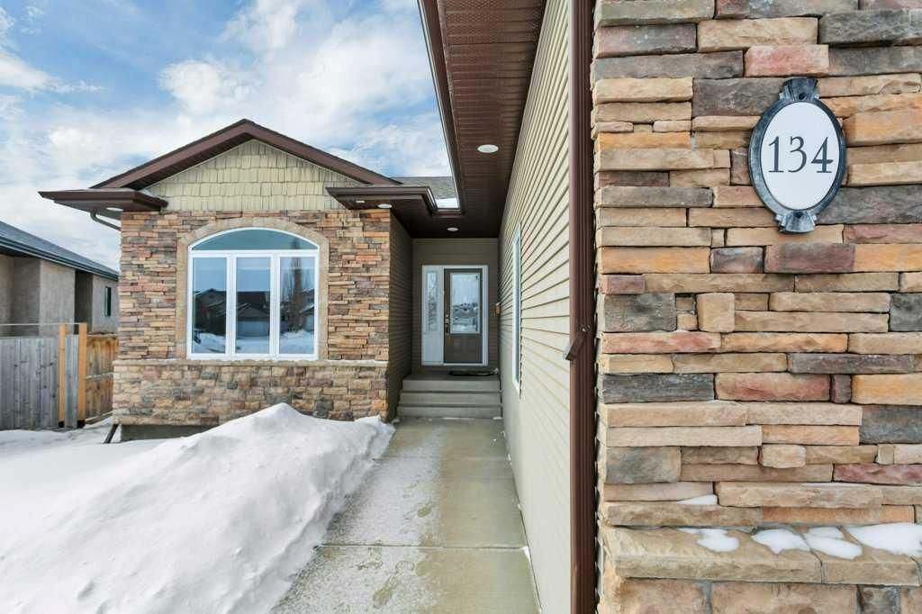 Photo of 134 Lougheed Close, Red Deer, AB T3R 3L9 (MLS # A2289476)